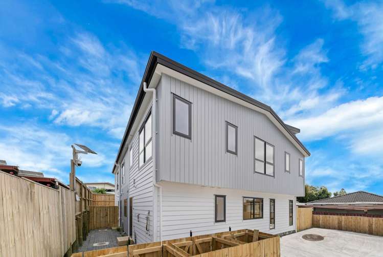 42e Burbank Avenue_5