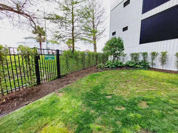 304/1817B Great North Road 10016_21