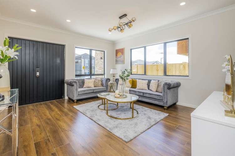 16 Ballyliffin Drive Flat Bush_6