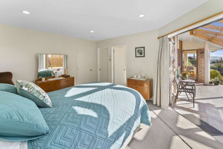 44 Olympus Way Richmond_8