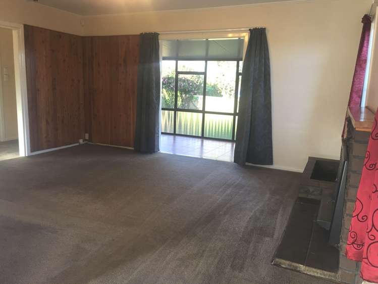 21 Fruitvale Road New Lynn_7