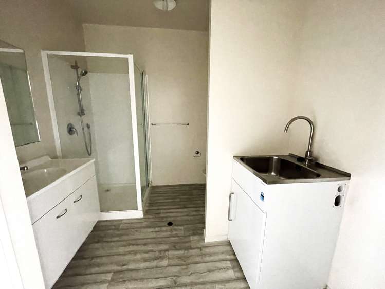 14/242 Great North Road Henderson_5