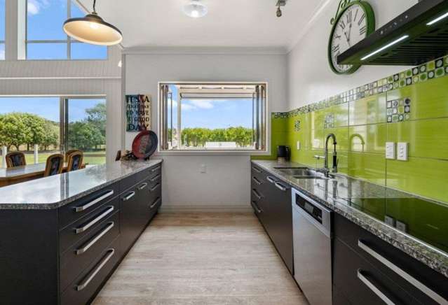 84 Sandford Road Ruakaka_3