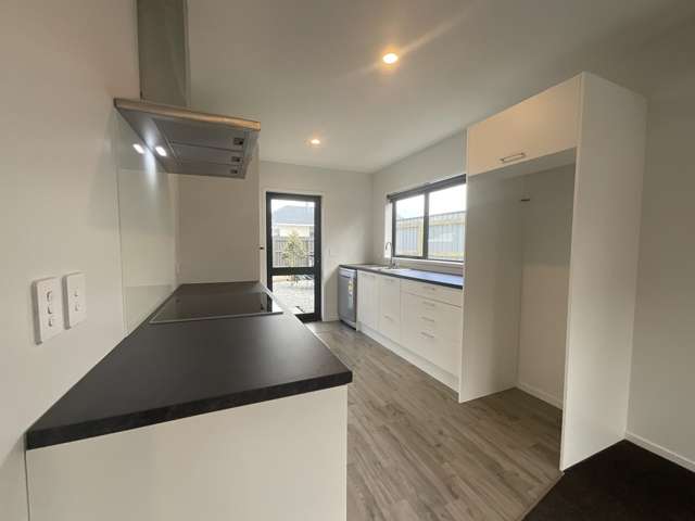 6C Orlando Street Stratford District_1