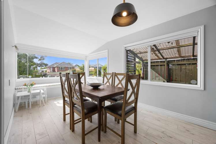 32 Taioma Crescent Te Atatu Peninsula_12