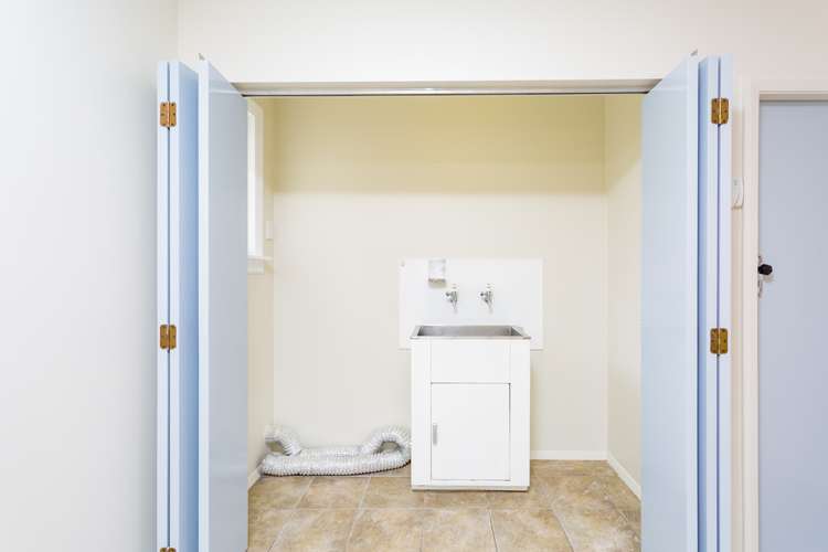 90 Racecourse Road Sockburn_14