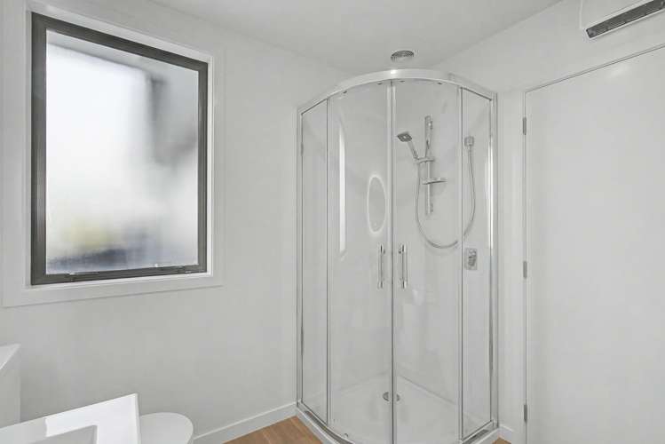 B/20 Holloway Waikiwi_13