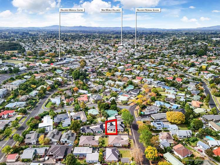 2/11 Forster Avenue Hillcrest_13