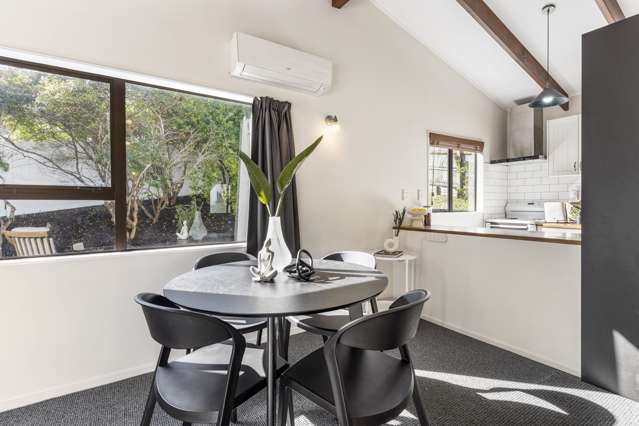 2/13 Brian Crescent Stanmore Bay_4