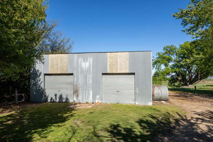 405 Racecourse Road_3