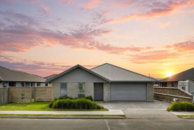 Show Home Style, Ready to Rent