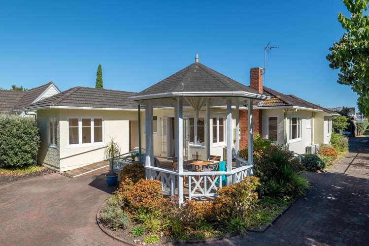 26A Queens Parade Devonport_14