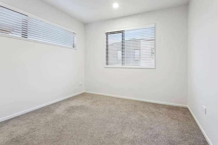 2/20 Eban Avenue Hillcrest_15
