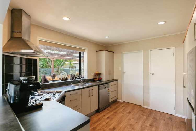 7 Lockhart Avenue Milson_11