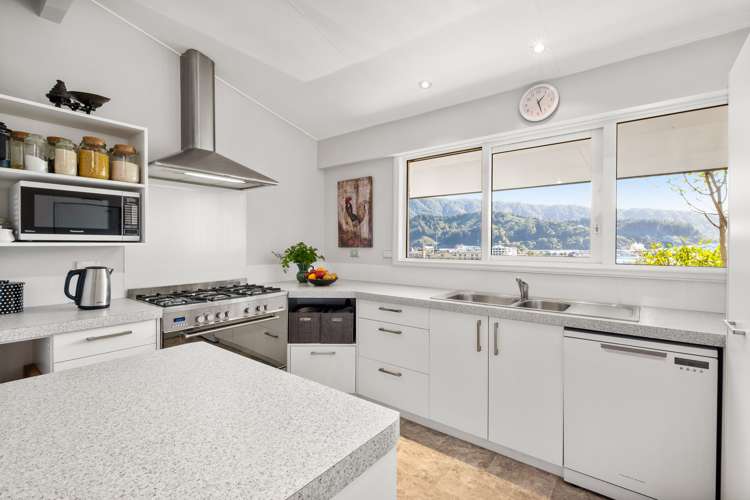 18 Seaview Crescent Picton_15