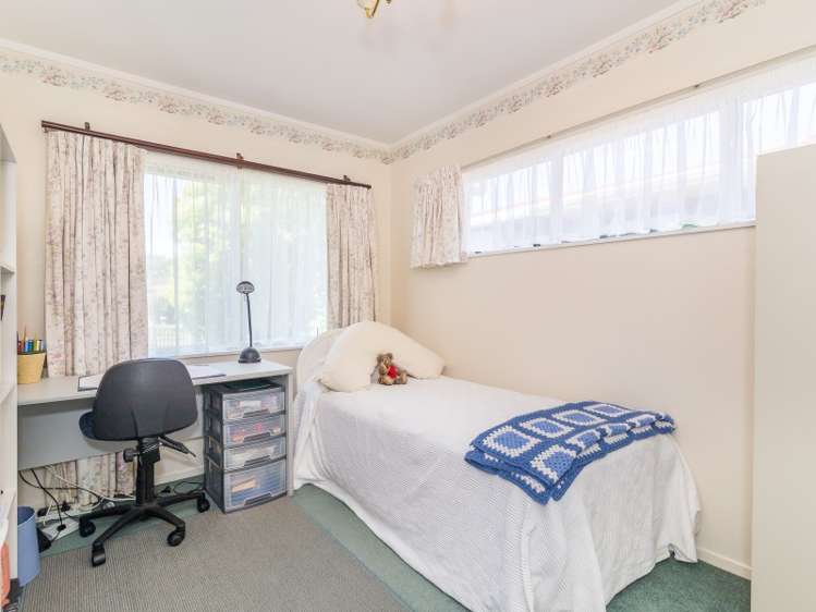 17 Roband Crescent Brown Owl_17