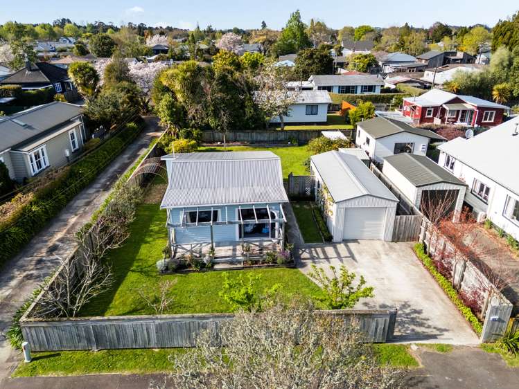 124 Albert Street Hamilton East_5