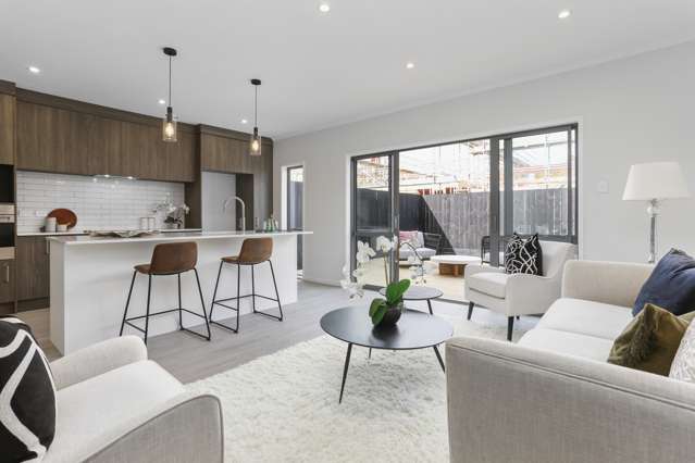 27 Bristol Freighter Road Hobsonville_1