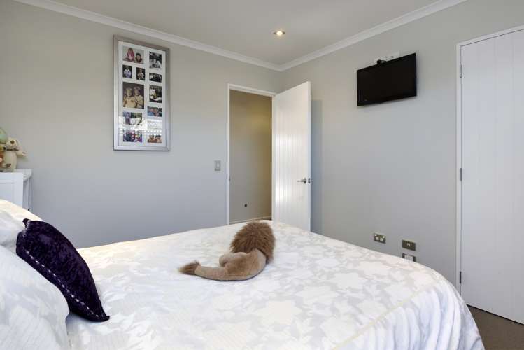 12 Wanderers Avenue Brightwater_14