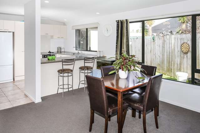 5 Les Fisher Place Pukekohe_3