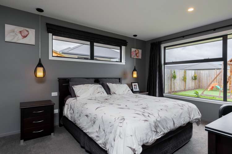 29 Corsair Crescent Burleigh_9