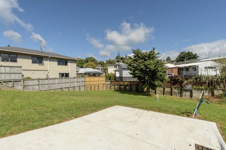 99 Sherwood Street Bellevue_10