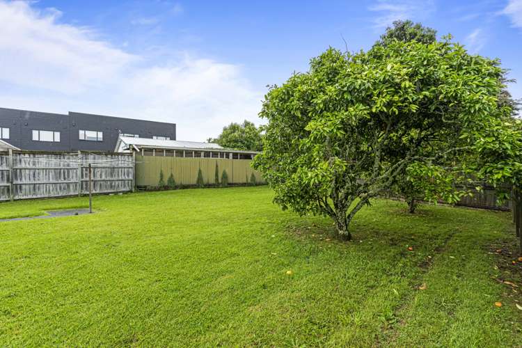 47 Neil Avenue Te Atatu Peninsula_11