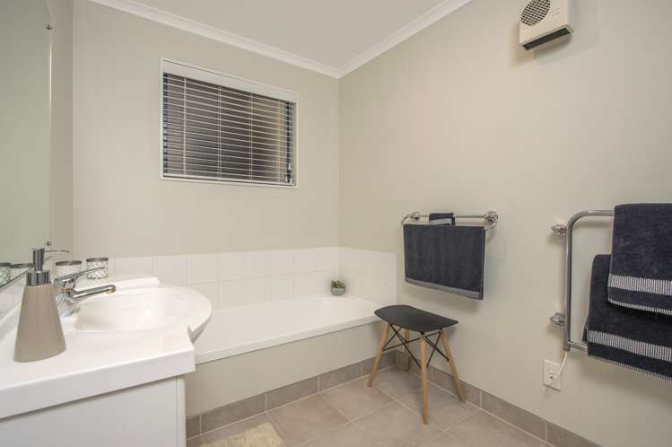 6 Dartmoor Place Richmond_19