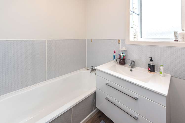 4 Lincoln Road Springvale_16