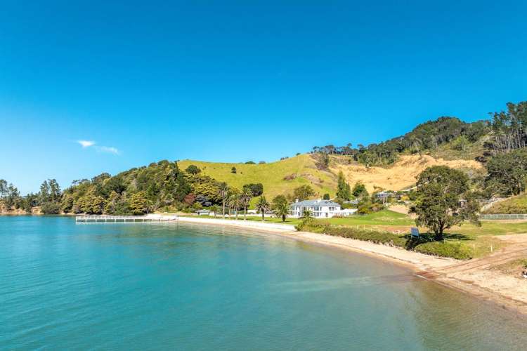 200 Cowes Bay Road Waiheke Island_15