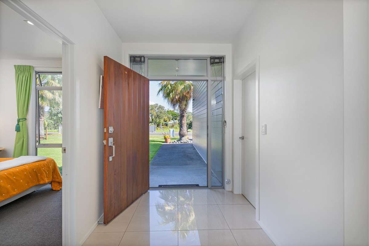 105 South Highway East_1