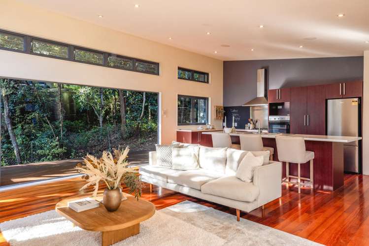33 Crescent Road East Ostend_10