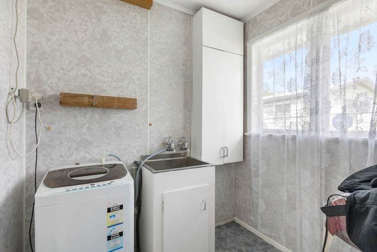 32 Te Kanawa Crescent Henderson_13