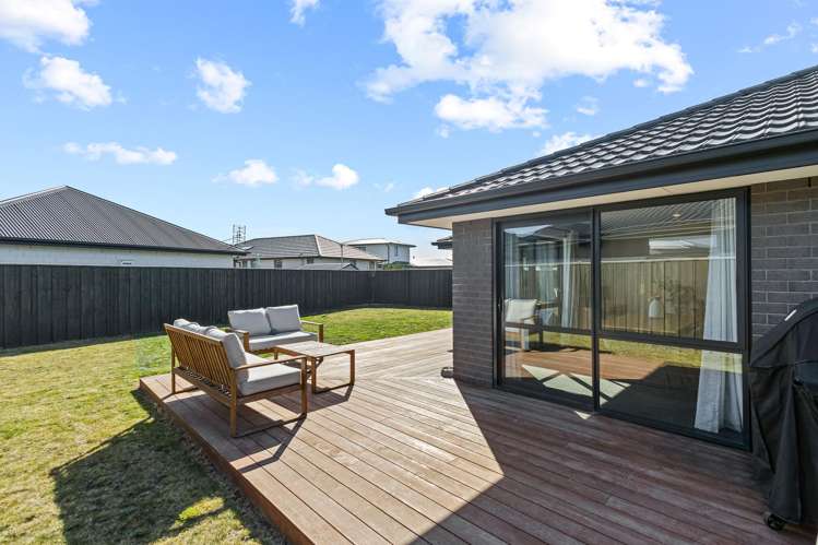 27 Helicon Street Pegasus_18