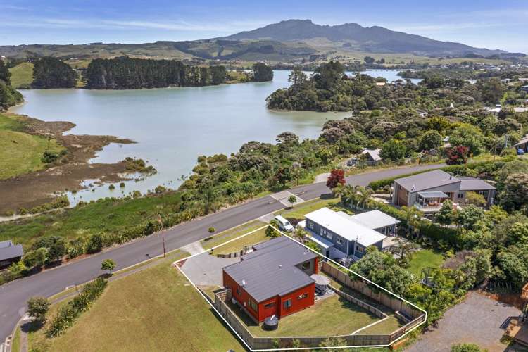 14 Robertson Street Raglan_31