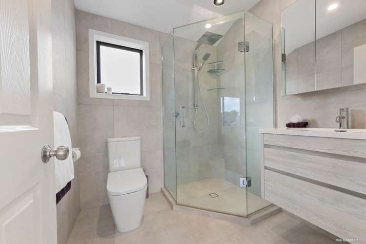 23 Heaphy Street Blockhouse Bay_11