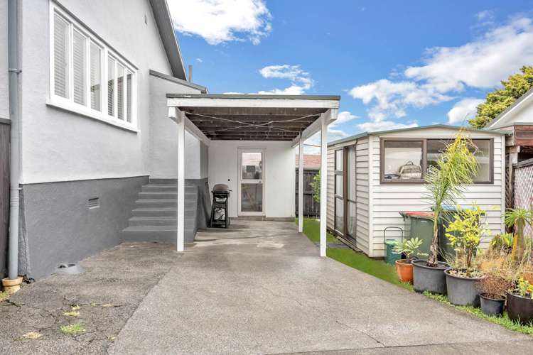 63 Commissariat Road Mount Wellington_25