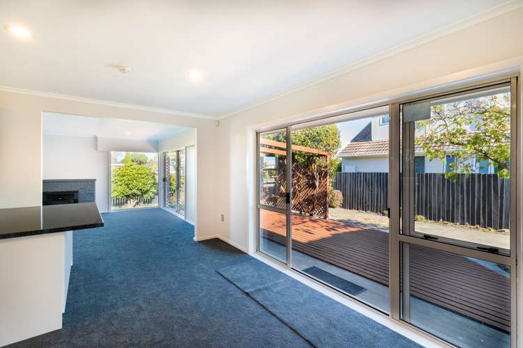 33 Chartwell Street Burwood_8