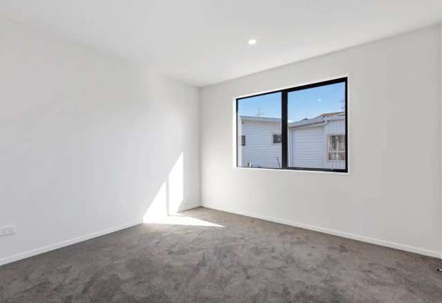 24E Lincoln Park Avenue 11410_4