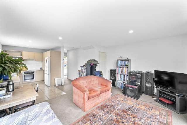 4/75 Thackeray Place Waltham_4