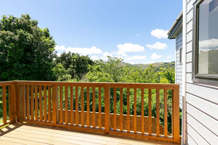 81 Fyvie Avenue Tawa_4