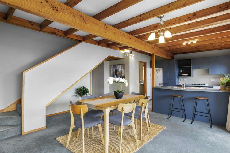 10 Calvert Place Shiel Hill_22