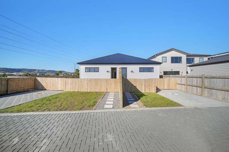 25 & 27 Kapeta Lane Karaka_15