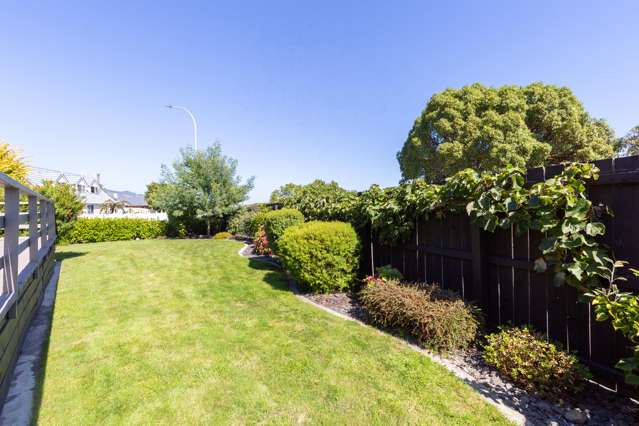 64 Aldinga Avenue Stoke_2