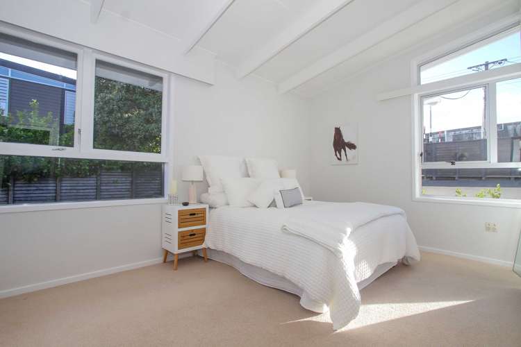 99 Pupuke Road Northcote_11