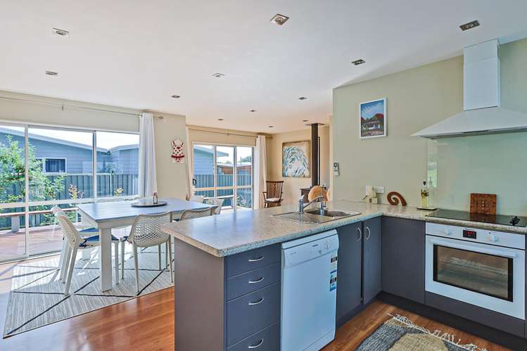 9 John Ross Place Kairakau Beach_4