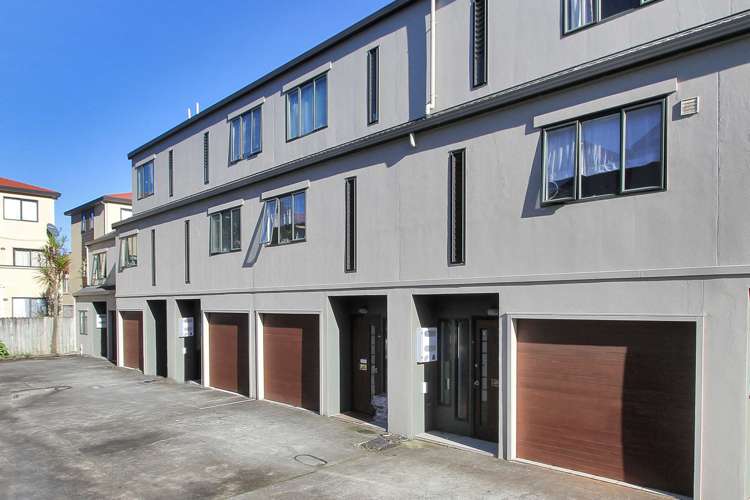 23/12 Ambrico Place New Lynn_16