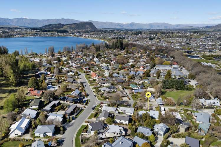 4 Larch Place Wanaka_24