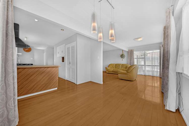 1/261 Don Buck Road Massey_14