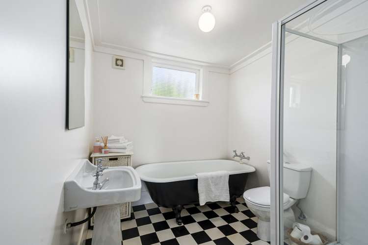 90 Cemetery Road Sanson_6